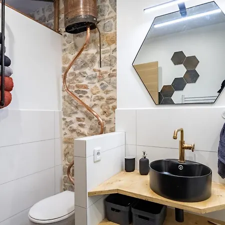 Unique And Stylish Ac Studio Downtown - Dodo Et Tartine * Hyères